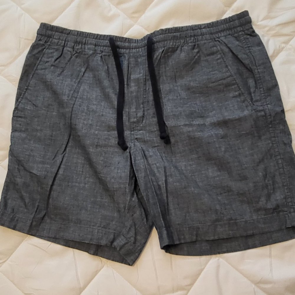 Men's Chaps Shorts (Blue) Size L - New without tags (B1)